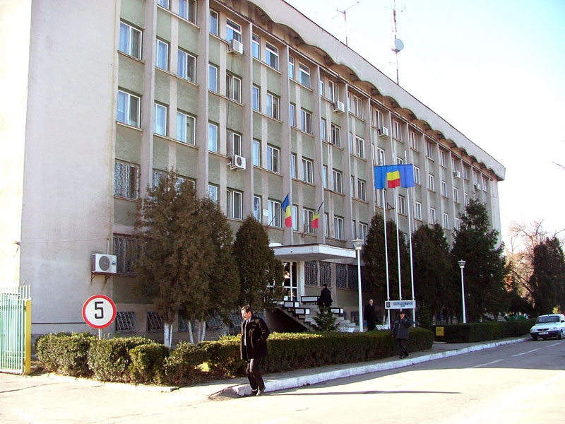 Sediul infractorilor miliţieni de la IPJ Gorj care au refuzat-o non stop pe victima Popescu Maria să-şi recupereze casa