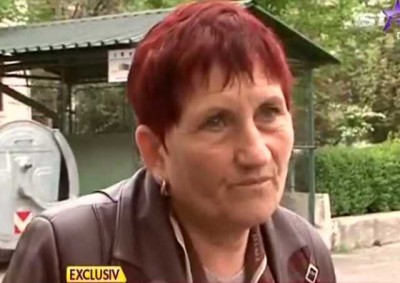 Ghinescu Emilia, mama curvei Elodia, 100% crede că fi-sa e moartă, pomeni multe si când va veni o să o întrebe de ce a cheltuit banii pe pomeni şi popi
