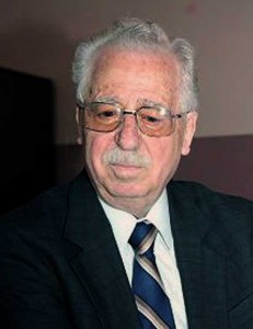 Iulian Vlad,  asasin în comunism, fostul şef al Securităţii , furt masiv din conturile Ceauşeştilor şi al statului, infracţiuni multe, rulaj mare la Catena