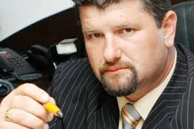 Primarul Frătică Florin, com. Bradu AG, tovarăş cu Udrea şi Cocoş, mii de miliarde de lei vechi în conturile ANAF, lucrări de rahat, banul furat