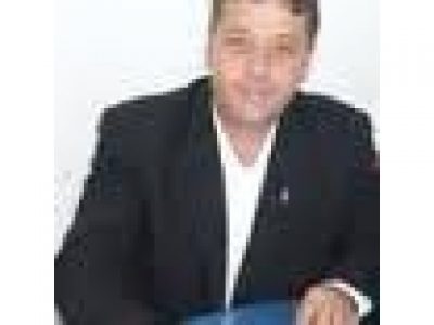 Cristian Enescu, vice-primar al primăriei Valea Iaşului, şi el un escroc în comisia de fond funciar cu zeci de milioane de euro şpagă