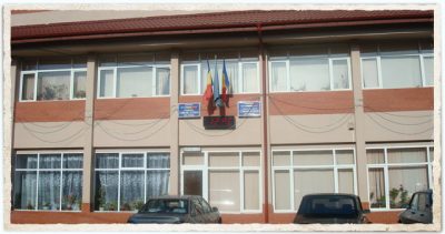 Primăria Godeni, sediul infractoarei contabile, Ţăpuş Mihaela Elena