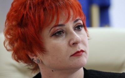 Procuror militar Dorina Danielescu, diversionistă în sala de judecată, șpagă înghite cât cuprinde