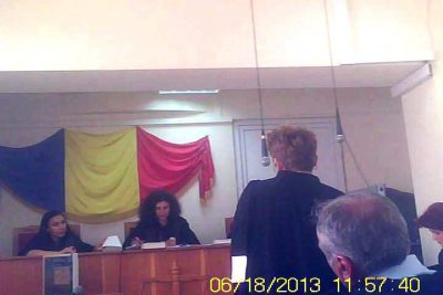 Teodora Sorescu (stânga), asasină de victime şi dreapta Elena Minodora Rusu, asasină de victime