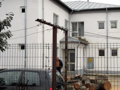 Ieşirea din spate a spitalului asasinelor
