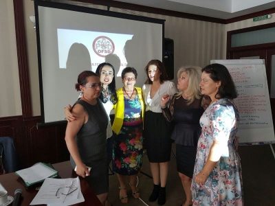 Grupul PSD-istelor, unde apare și vice-primarul Mitoi Maria, hoața