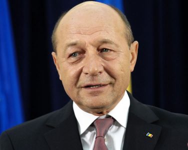 Traian Băsescu diversionist complotist