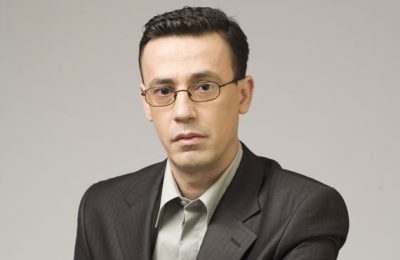 Țiganul bucuros pentru înregistrările audio-video ale softistului Ghiță, falsurile au fost înghițite de Johannis precum și, chipurile, biletele de excursie cumpărate de Ghiță pentru Coldea