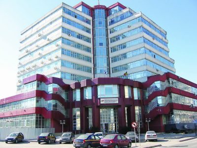 Administraţia judeţeană a finanţelor publice Pitești – sediul unde își desfășoară Cojocaru, directorii lui și jandarmii infracţiunile