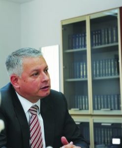 George Băeșu, președintele ANRP, rom escroc, diversionist, care s-a îmbogăţit din șpăgi